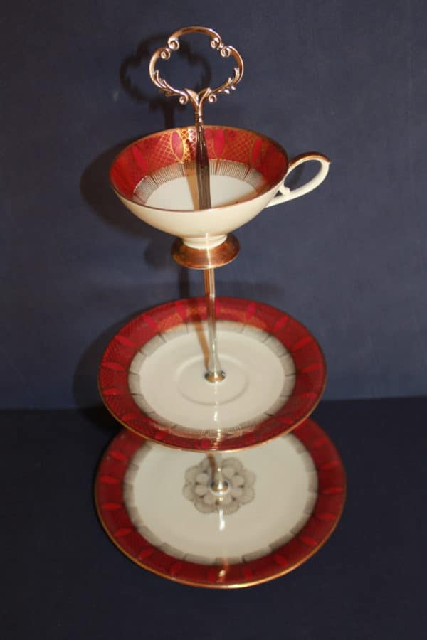 #012 Etagere Sammelgedeck