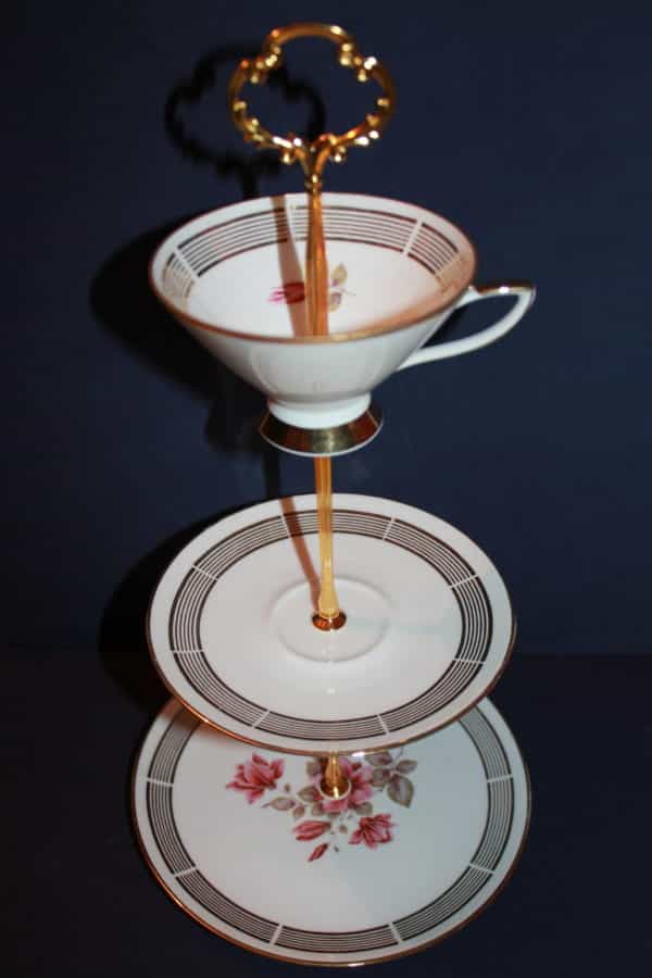 #171 Etagere Sammelgedeck