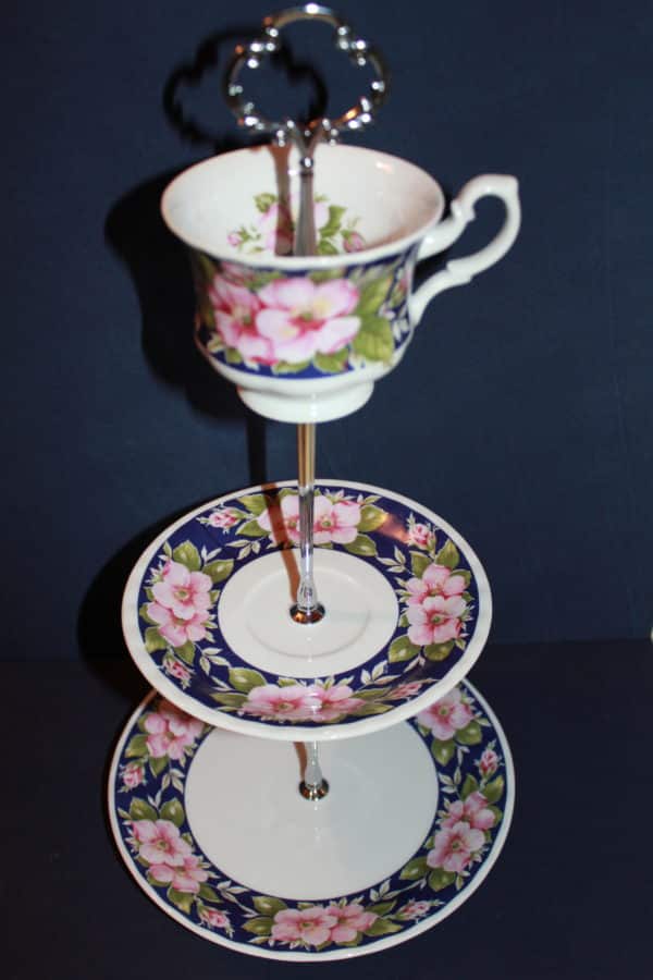 #191 Etagere Sammelgedeck
