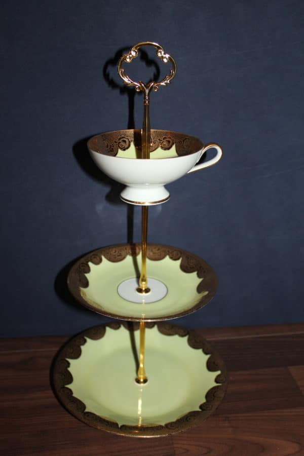 #499 Etagere Sammelgedeck