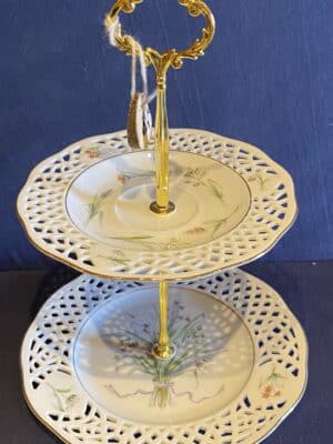 #533 Etagere Sammelgedeck