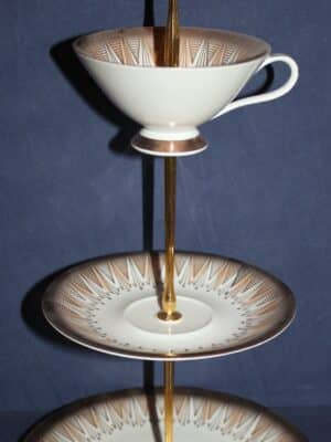 537 Etagere Sammelgedeck